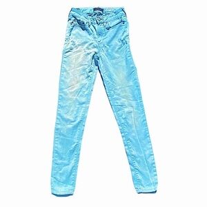 Aeropostale Woman’s High Rise Skinny Jeans
Sz. 000L
Nice